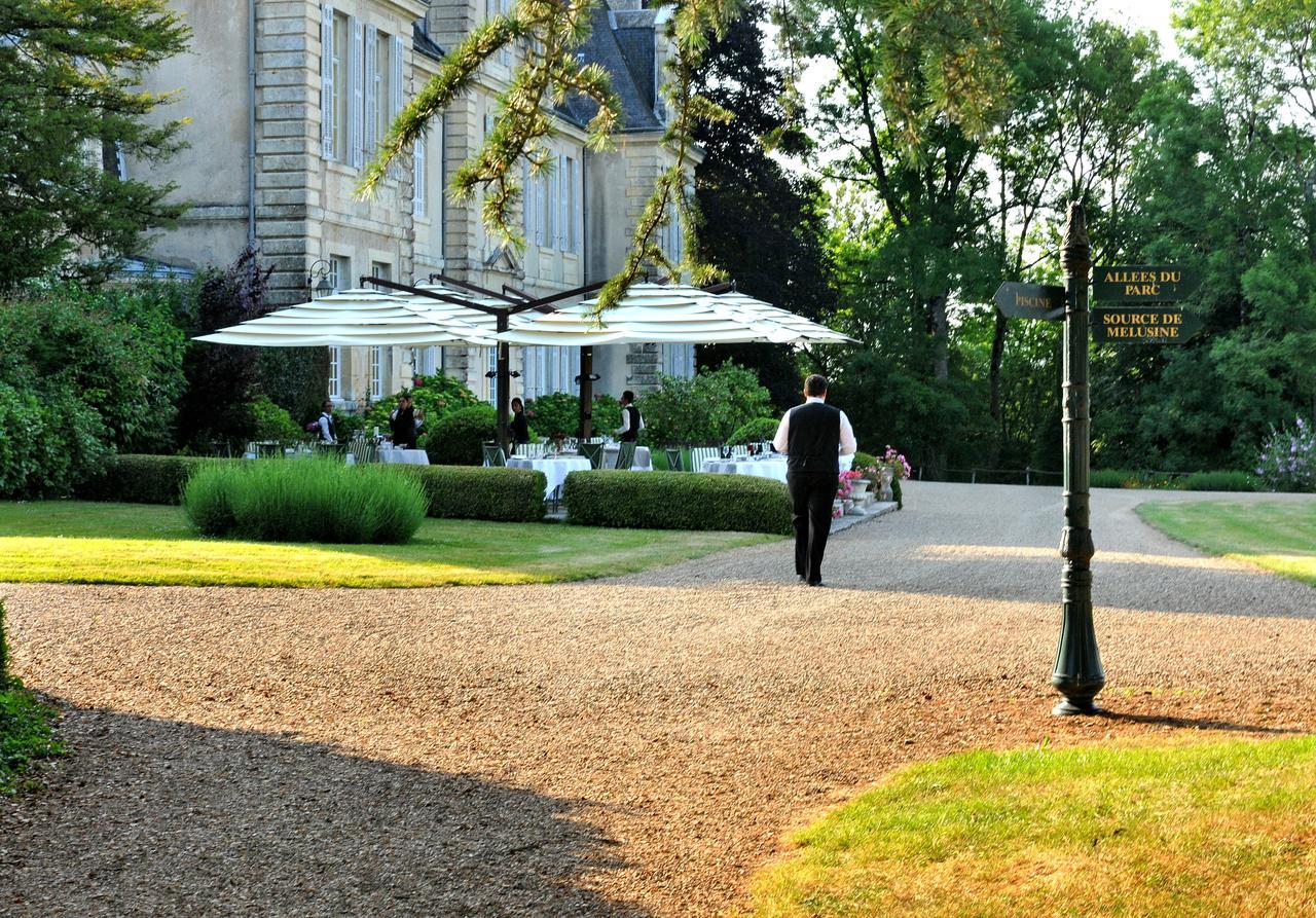 Chateau De Curzay Exterior photo